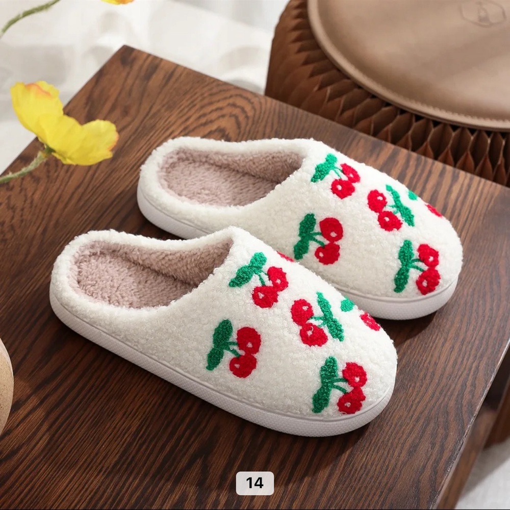 Christmas Cherry Slip-On Slippers – Comfy & Anti-Slip Slippers